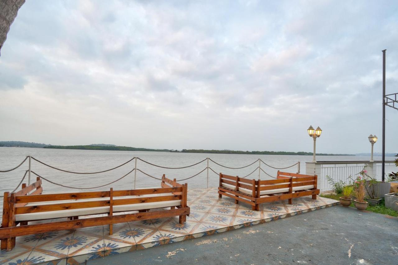 Blu Missel By The River Ribandar Екстериор снимка