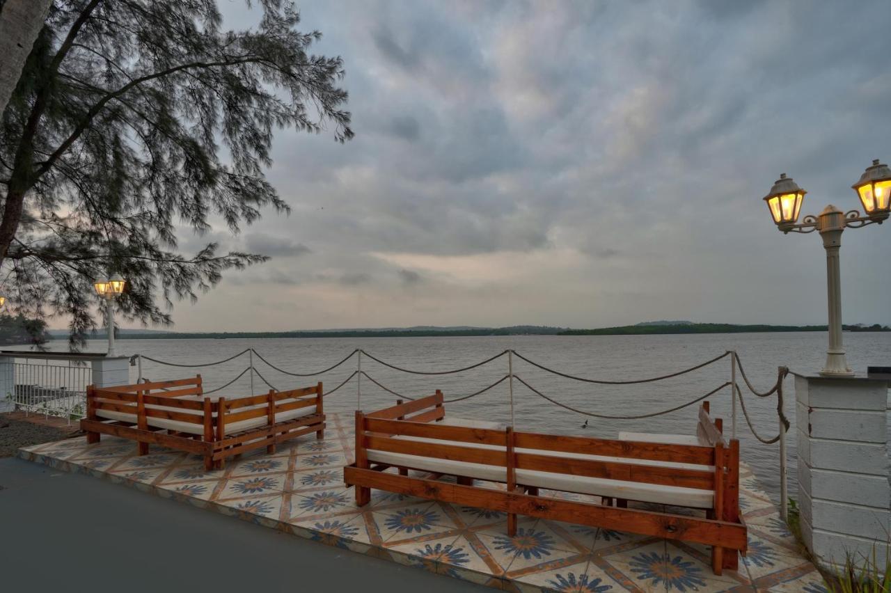 Blu Missel By The River Ribandar Екстериор снимка